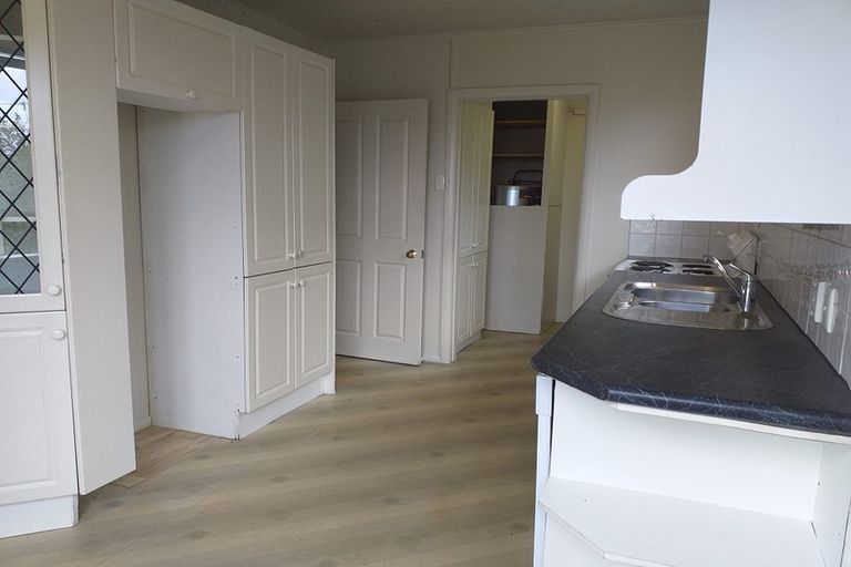 Photo of property in 253 Great North Road, Henderson, Auckland, 0612