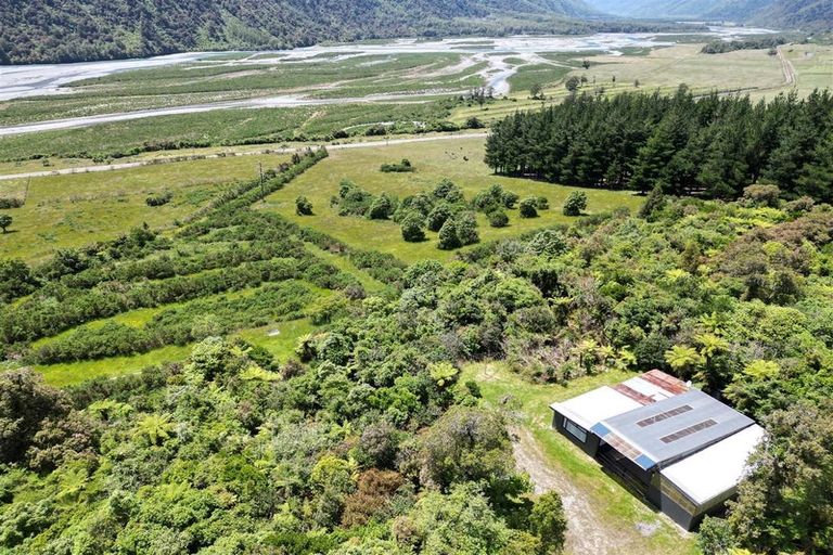 Photo of property in 4730 Otira Highway, Jacksons, Inchbonnie, 7875
