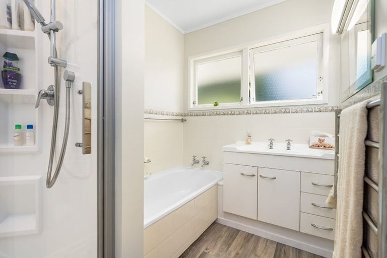 Photo of property in 21 Fairway Drive, Te Kamo, Whangarei, 0112