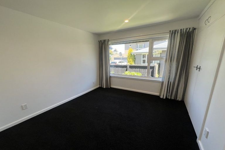 Photo of property in 195 Blighs Road, Strowan, Christchurch, 8052