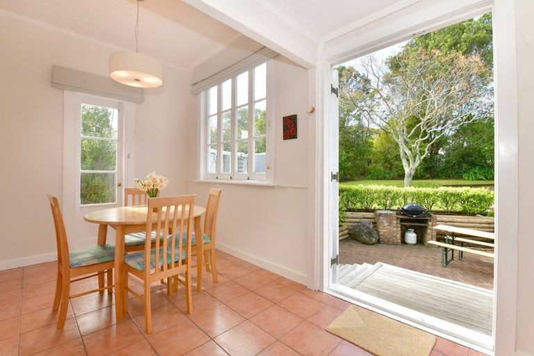 Photo of property in 524a Whangaparaoa Road, Stanmore Bay, Whangaparaoa, 0932