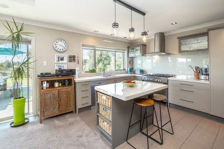 Photo of property in 1 Campbell Drive, Martinborough, 5711