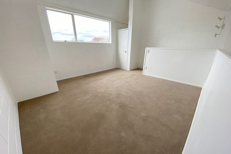 Photo of property in 29h Springs Road, Parakai, 0830