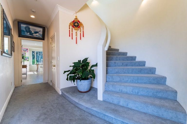 Photo of property in 15 Compass Court, Paraparaumu, 5032