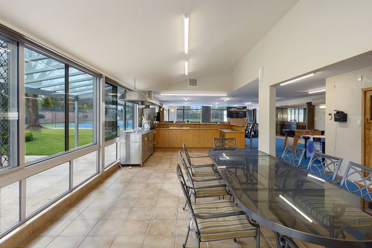 Photo of property in 280 Queen Elizabeth Ii Drive, Mairehau, Christchurch, 8052