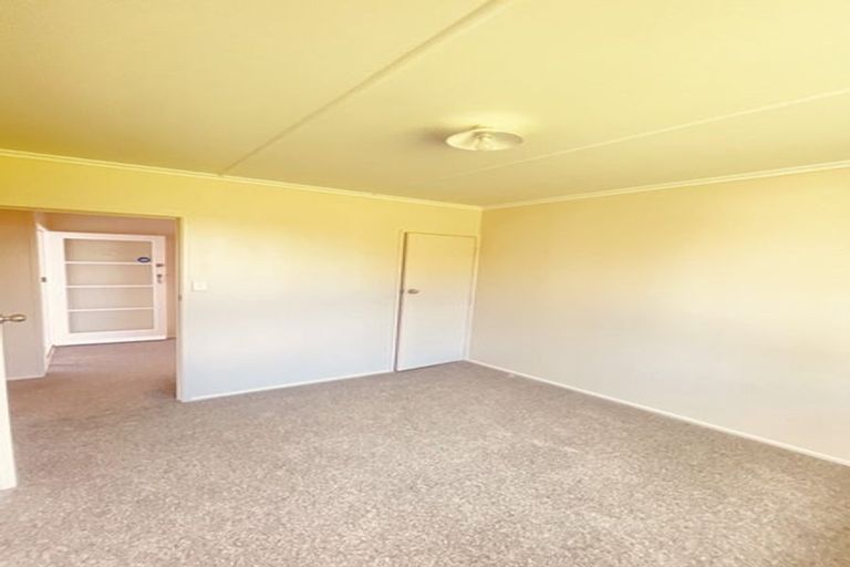 Photo of property in 42 Imrie Avenue, Mangere, Auckland, 2022