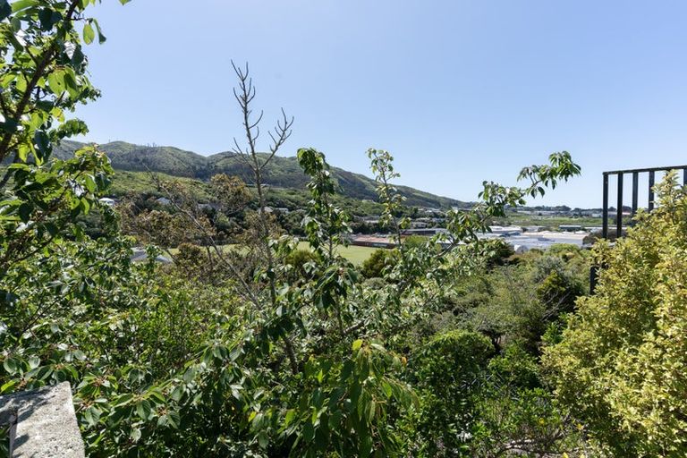 Photo of property in 45 Handyside Street, Tawa, Wellington, 5028