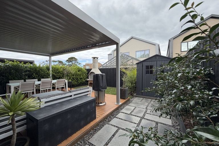 Photo of property in 33 Bristol Freighter Road, Hobsonville, Auckland, 0616