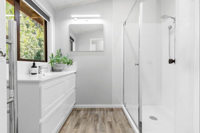 Photo of property in 68 Hauraki Terrace, Pukawa Bay, Turangi, 3381