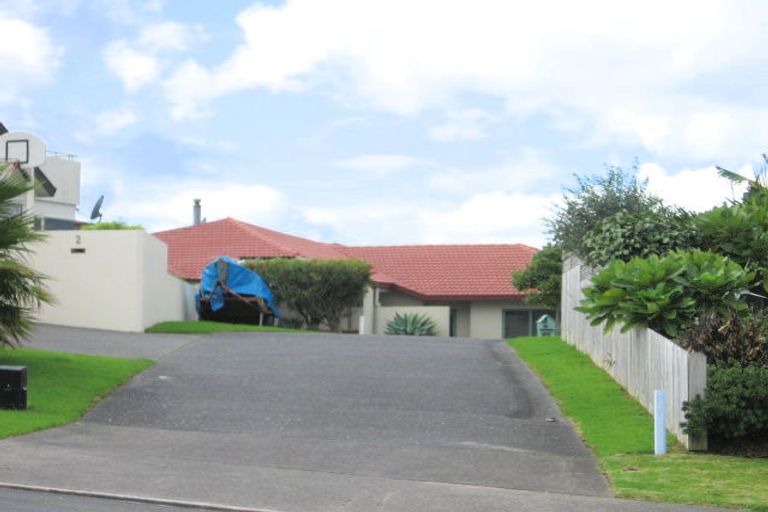 Photo of property in 6 Savoy Road, Orewa, 0931