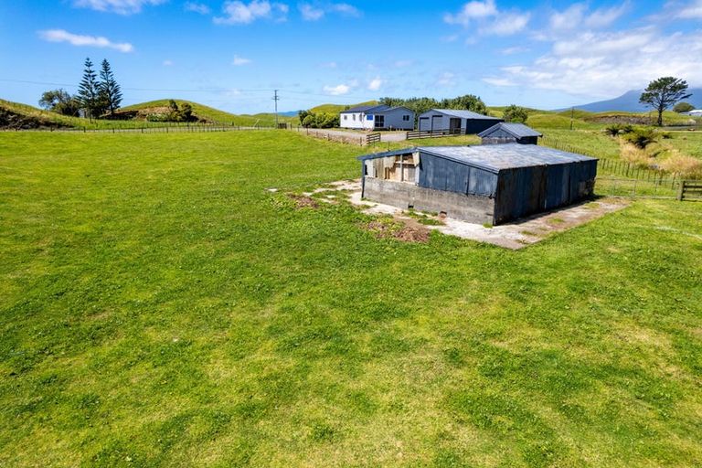 Photo of property in 282 Warea Road, Warea, New Plymouth, 4381