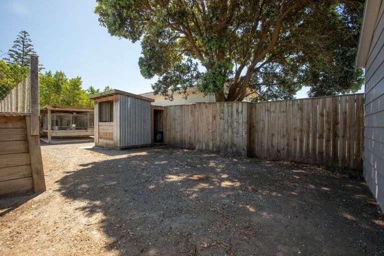 Photo of property in 35 Gawler Street, Te Horo Beach, Otaki, 5581