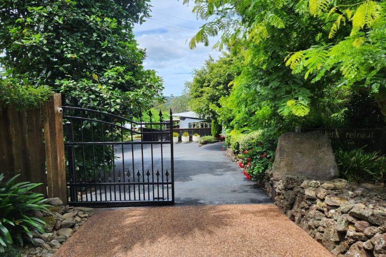 Photo of property in 361h Paremoremo Road, Paremoremo, Auckland, 0632