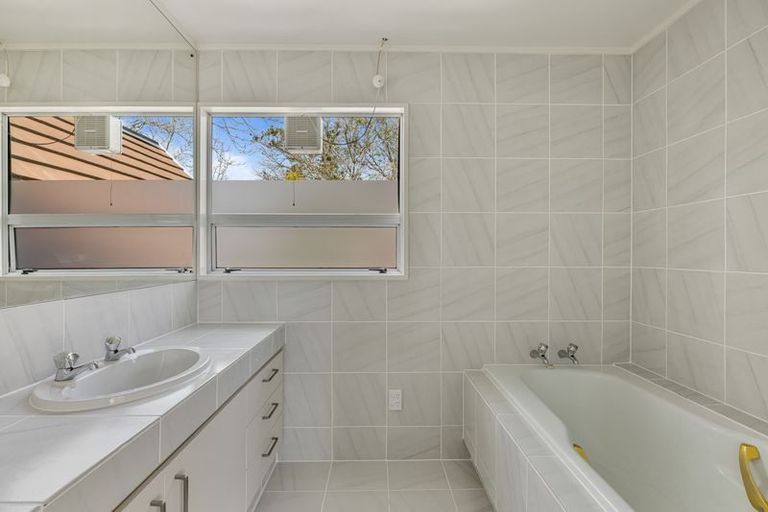 Photo of property in 19c Jacksons Road, Merivale, Christchurch, 8014