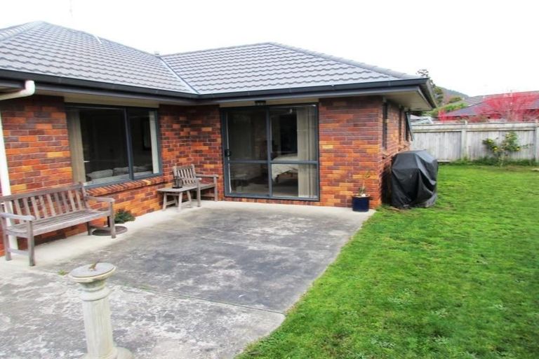 Photo of property in 4b Georgia Grove, Paraparaumu, 5032