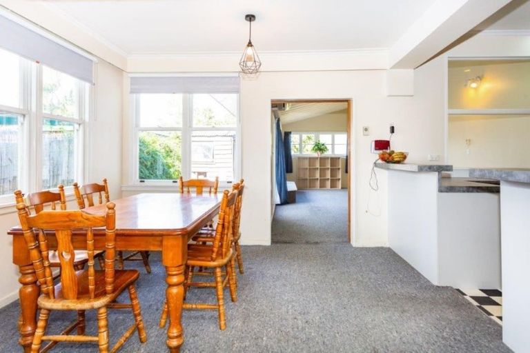 Photo of property in 16 Saint James Street, Southbridge, 7602