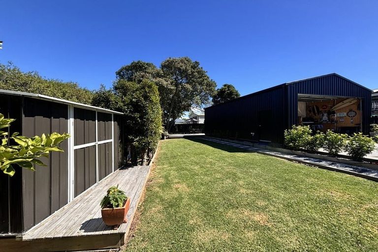 Photo of property in 115a Rosario Crescent, Red Beach, 0932