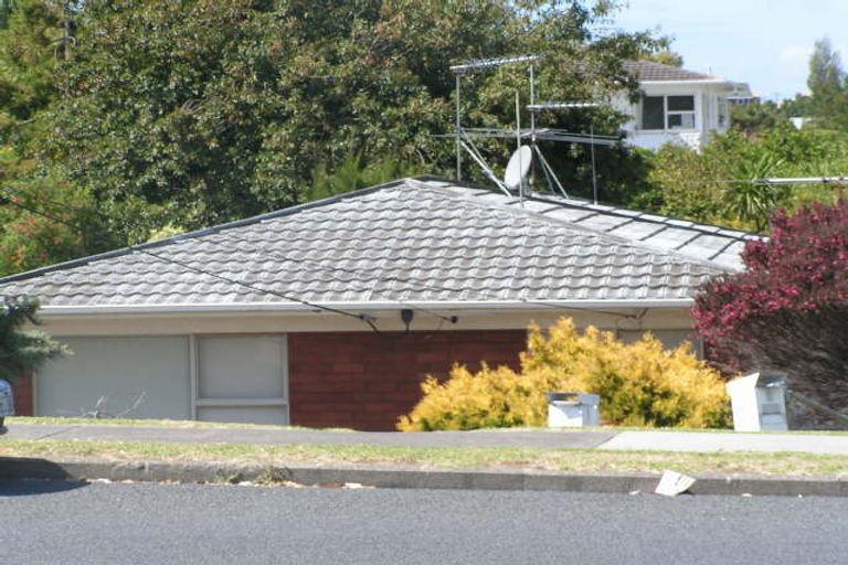 Photo of property in 2/213 Forrest Hill Road, Forrest Hill, Auckland, 0620