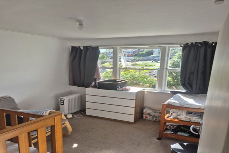 Photo of property in 24 Palmerston Road, Birkenhead, Auckland, 0626