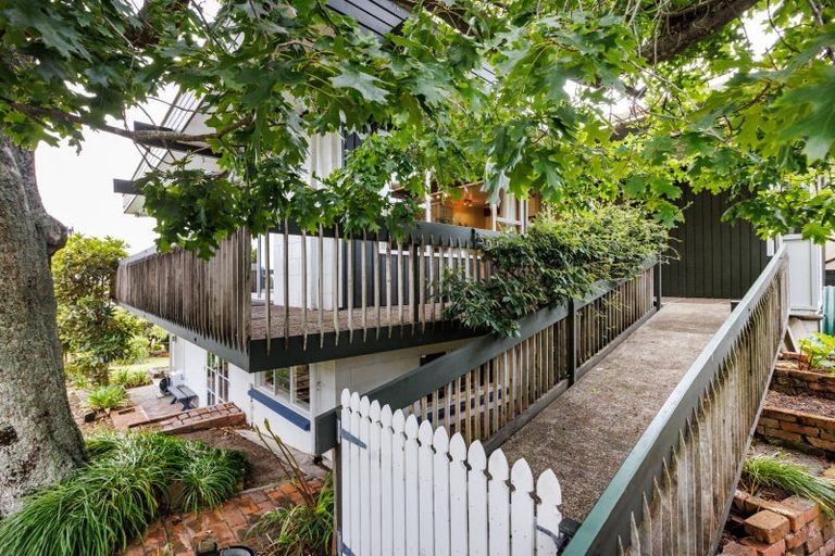 Photo of property in 170 West Street, Feilding, 4702