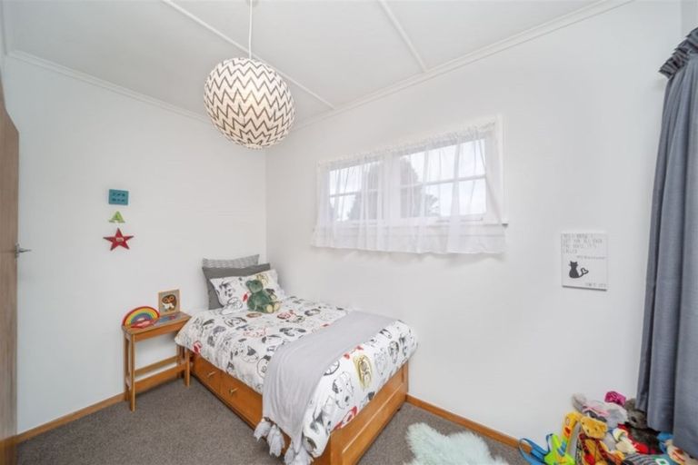 Photo of property in 59 Dixon Avenue, Hawera, 4610