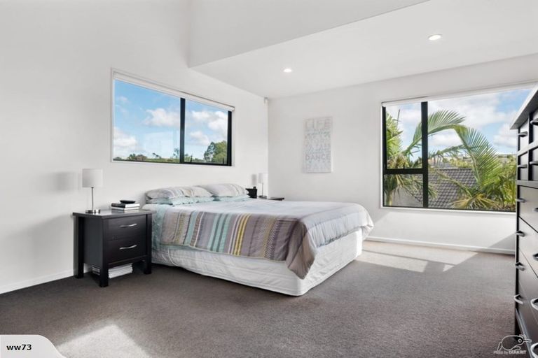 Photo of property in 103 Hugh Green Drive, Pinehill, Auckland, 0632
