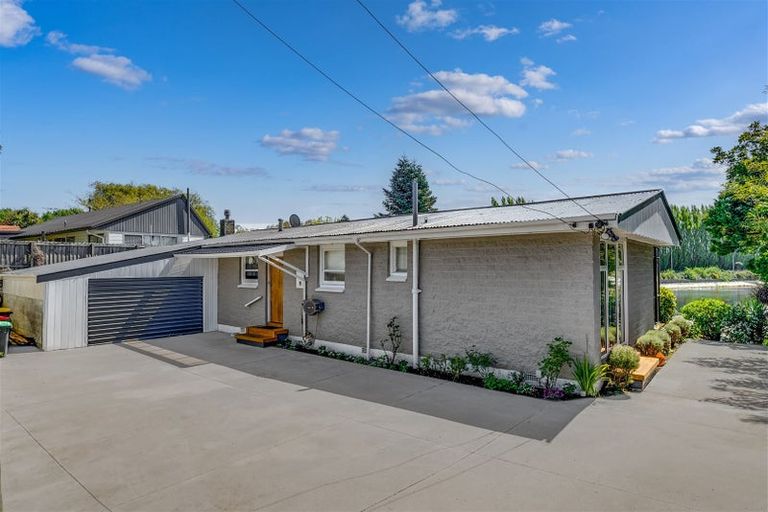 Photo of property in 7a Cunliffe Road, Redwood, Christchurch, 8051