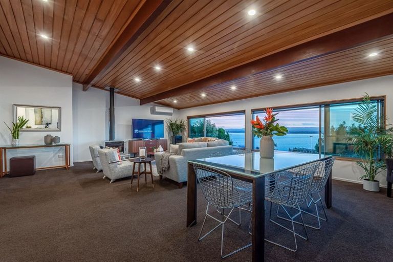 Photo of property in 17 Brigantine Drive, Beach Haven, Auckland, 0626