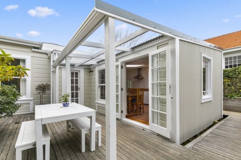 Photo of property in 31 Friend Street, Karori, Wellington, 6012