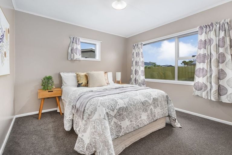 Photo of property in 52a Winchester Street, Levin, 5510