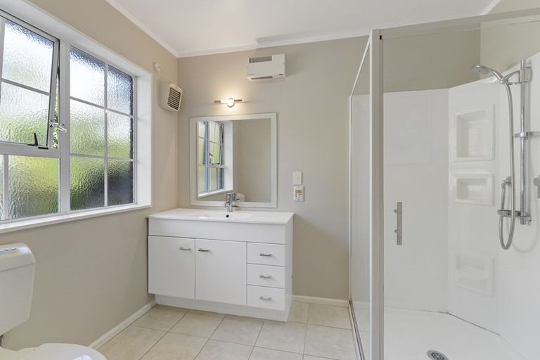 Photo of property in 469a Te Moana Road, Waikanae, 5036