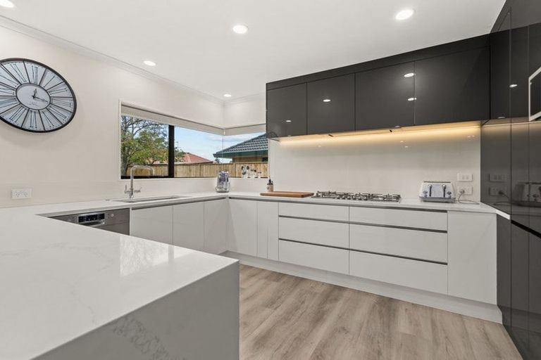 Photo of property in 23 Ambleside Drive, Northpark, Auckland, 2013