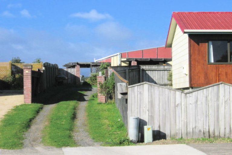 Photo of property in 42 Rutherford Drive, Waikanae Beach, Waikanae, 5036