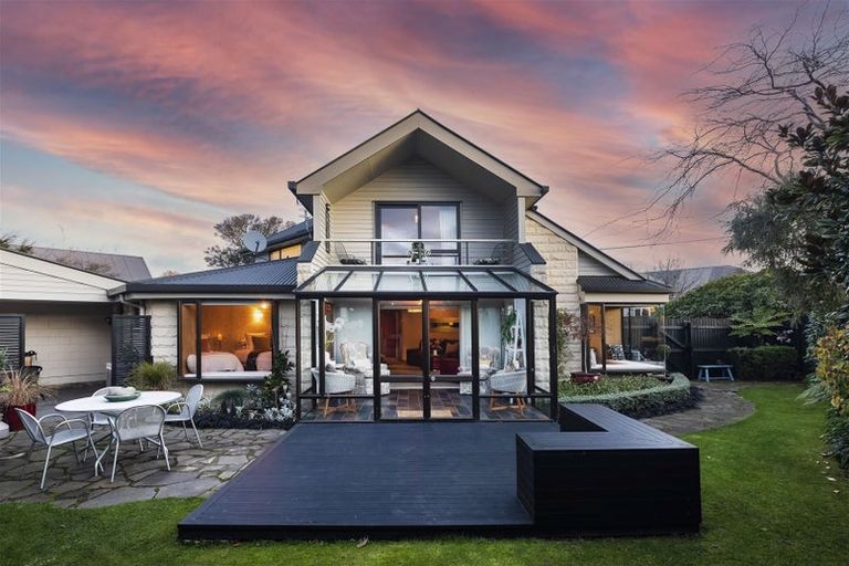 Photo of property in 1/36 Browns Road, St Albans, Christchurch, 8014