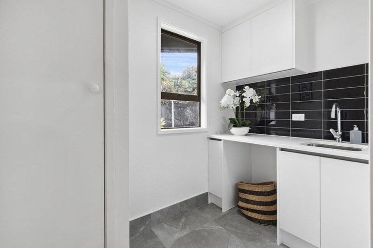 Photo of property in 13 Cordyline Road, Port Waikato, Tuakau, 2695