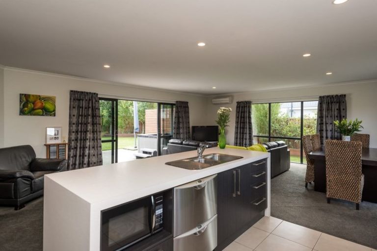 Photo of property in 7 Teagarden Close, Mairehau, Christchurch, 8052