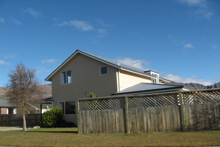 Photo of property in 21 Ragan Lane, Wanaka, 9305
