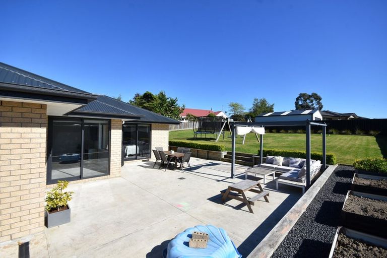 Photo of property in 48 Heathfield Drive, Mosgiel, 9024