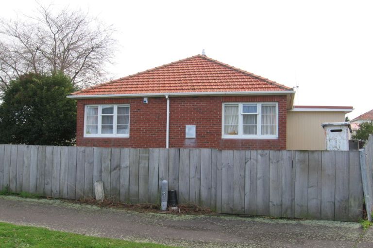 Photo of property in 1 Moheke Avenue, Roslyn, Palmerston North, 4414