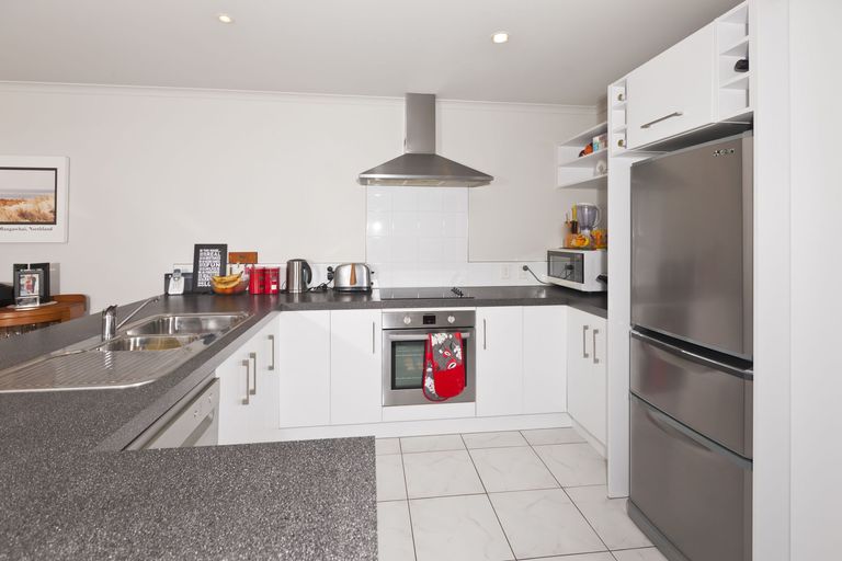 Photo of property in 20 Madison Place, Morningside, Whangarei, 0110