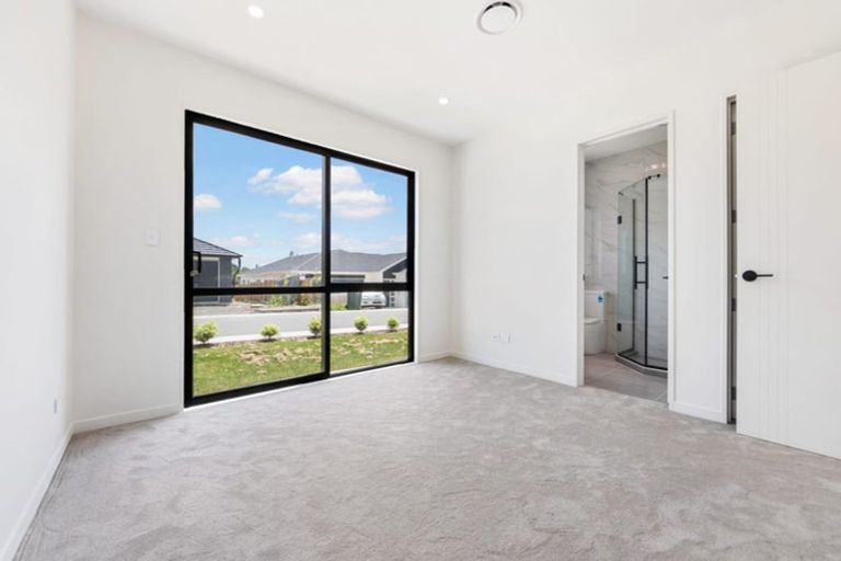 Photo of property in 7 Cutfield Lane, Kumeu, 0810