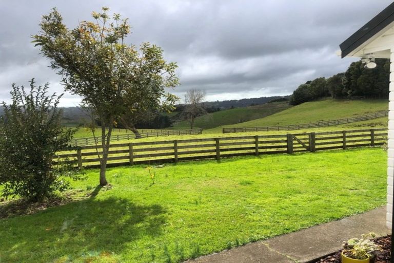 Photo of property in 5 Munros Road, Clevedon, 2582