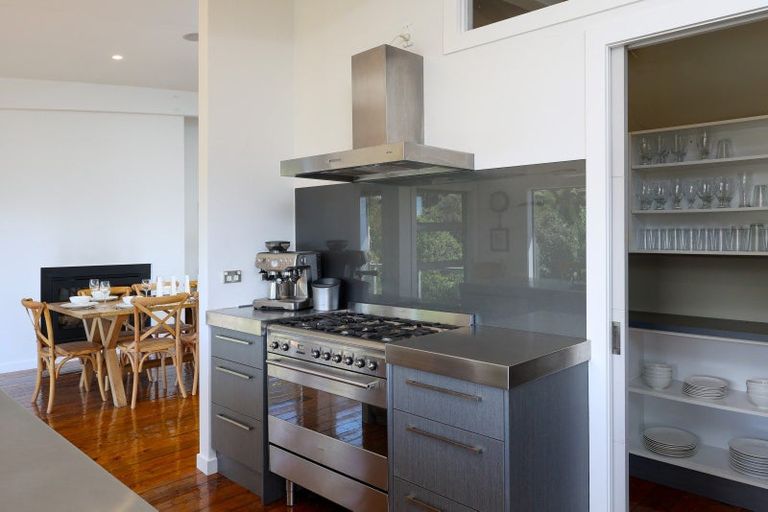 Photo of property in 1160a Abel Tasman Drive, Ligar Bay, Takaka, 7183