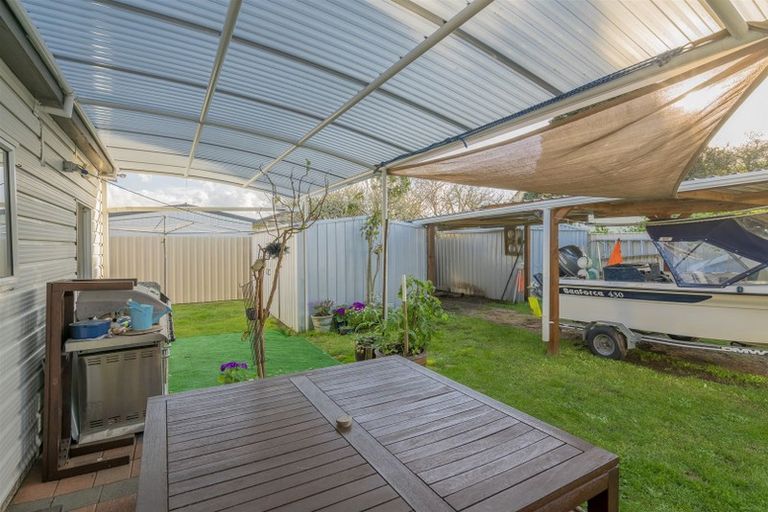 Photo of property in 12 Whitby Avenue, Whitianga, 3510