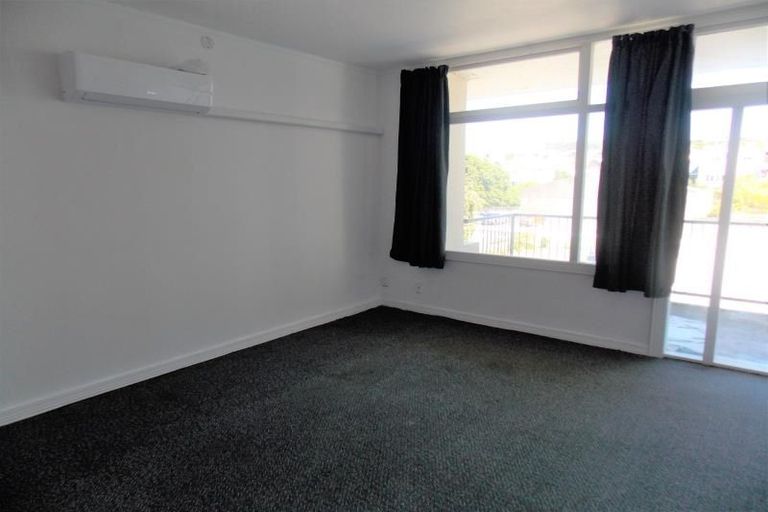 Photo of property in 151 Grant Road, Thorndon, Wellington, 6011