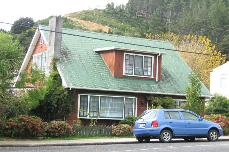 Photo of property in 7 Forest Road, Pinehaven, Upper Hutt, 5019