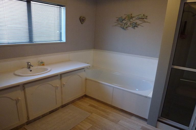 Photo of property in 50 Aronui Road, Bridge Hill, Alexandra, 9320