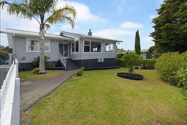 Photo of property in 60 Hilling Street, Titirangi, Auckland, 0604