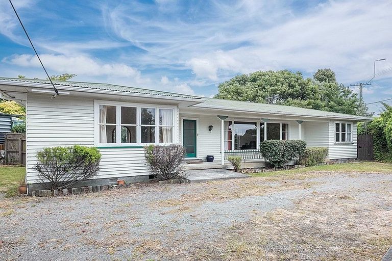 Photo of property in 12 Arawhata Road, Paraparaumu, 5032