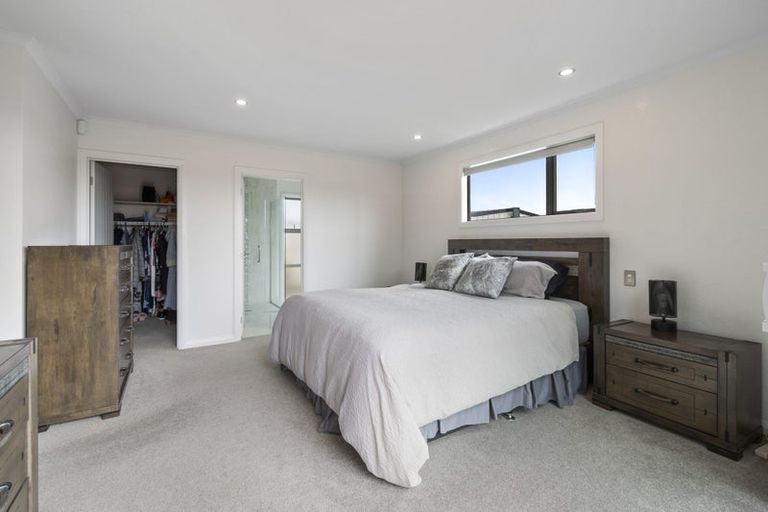 Photo of property in 27 Silicon Way, Fitzherbert, Palmerston North, 4410